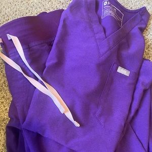 FIGS Ultra Violet Set XXS TOP & BOTTOMS